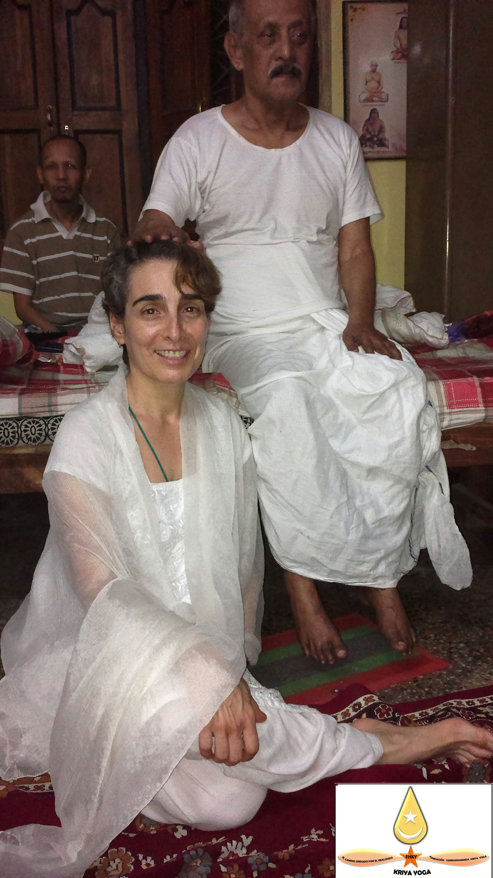 Yogacharya Lía Cristina Upegui con su Gurú